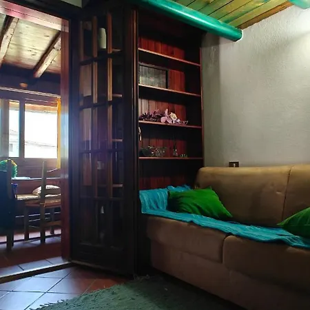 Simone House * Quartu SantʼElena